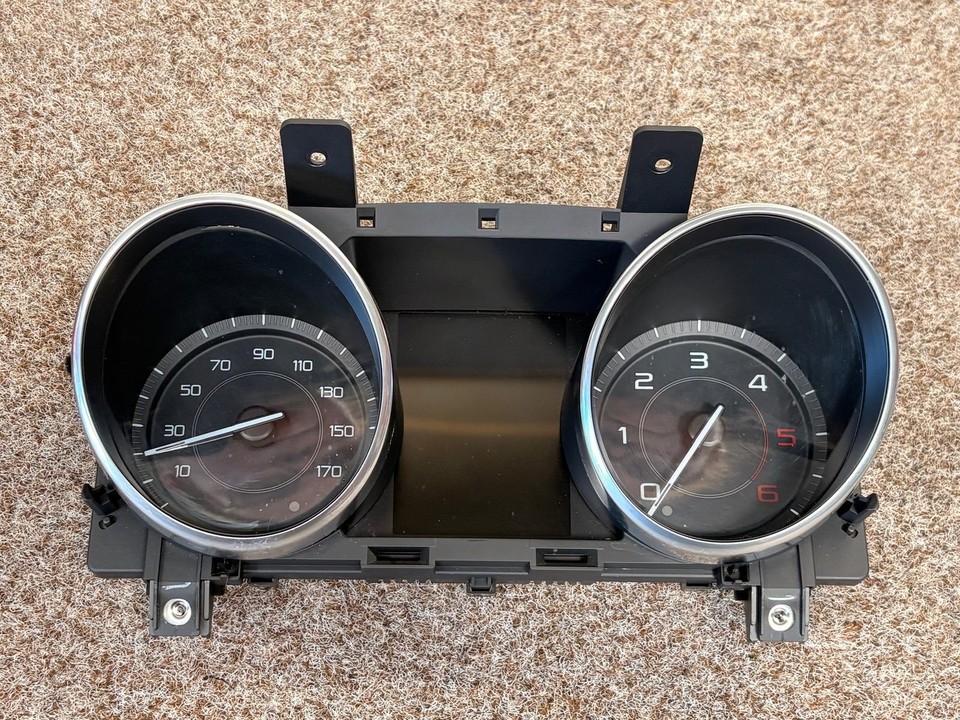 JAGUAR XE X760 2015-2018 - Front Right Instrument Cluster GX7310849BE