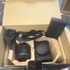 Canon EOS R50 V 4K Mirrorless Camera Kit RF-S 14-30mm f/4-6.3 with 256GB card