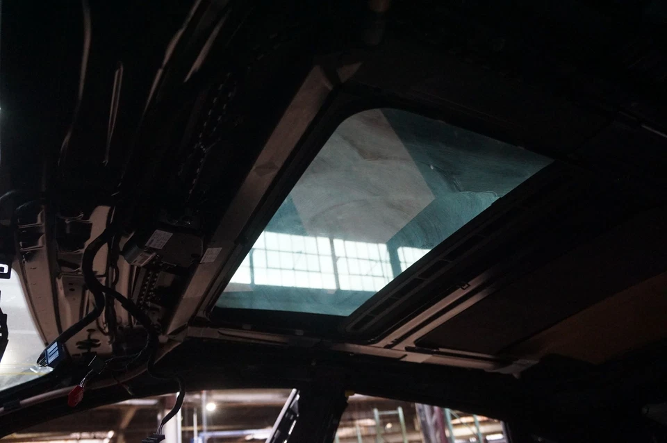 Sunroof Roof Glass Track Frame Motor Assembly OEM 4G8877071 Audi Rs7 2014-2017 Foto 2 de 4