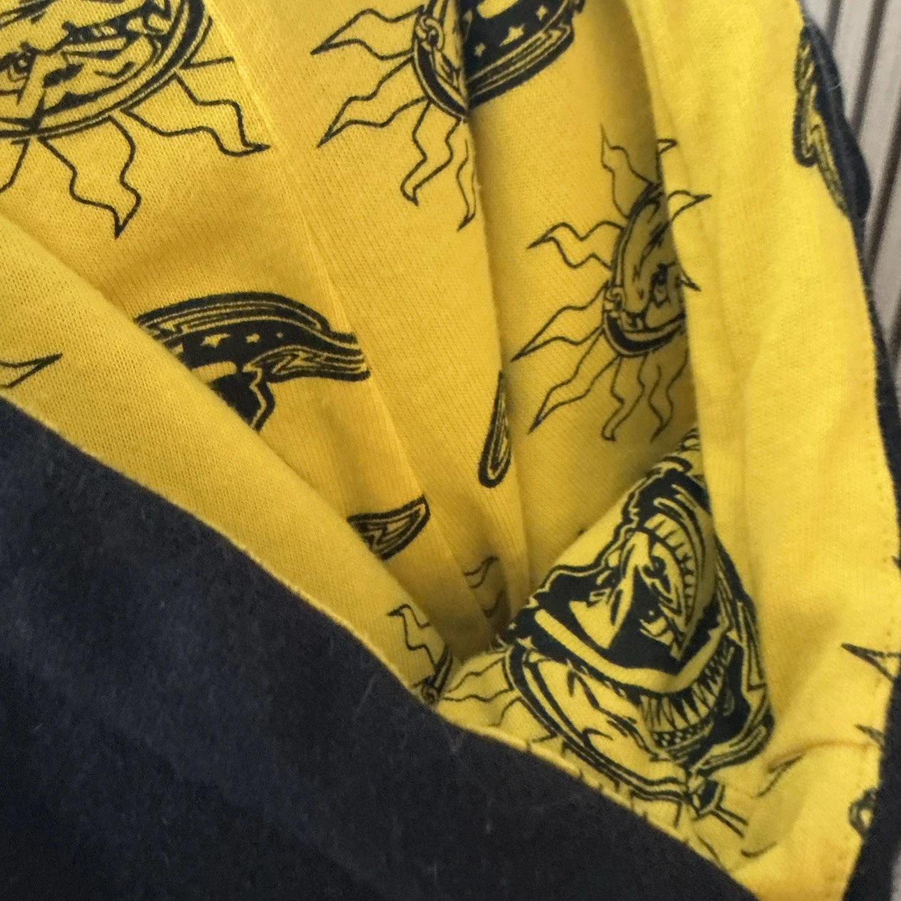 VR46 Felpa con cappuccio nera media ufficiale Valentino Rossi DARING RACEWEAR