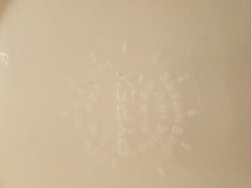 Vintage Pyrex A-17 Red Ovenware Bowl Square Serving 525B 2 1/2 Quart - Image 3 of 4