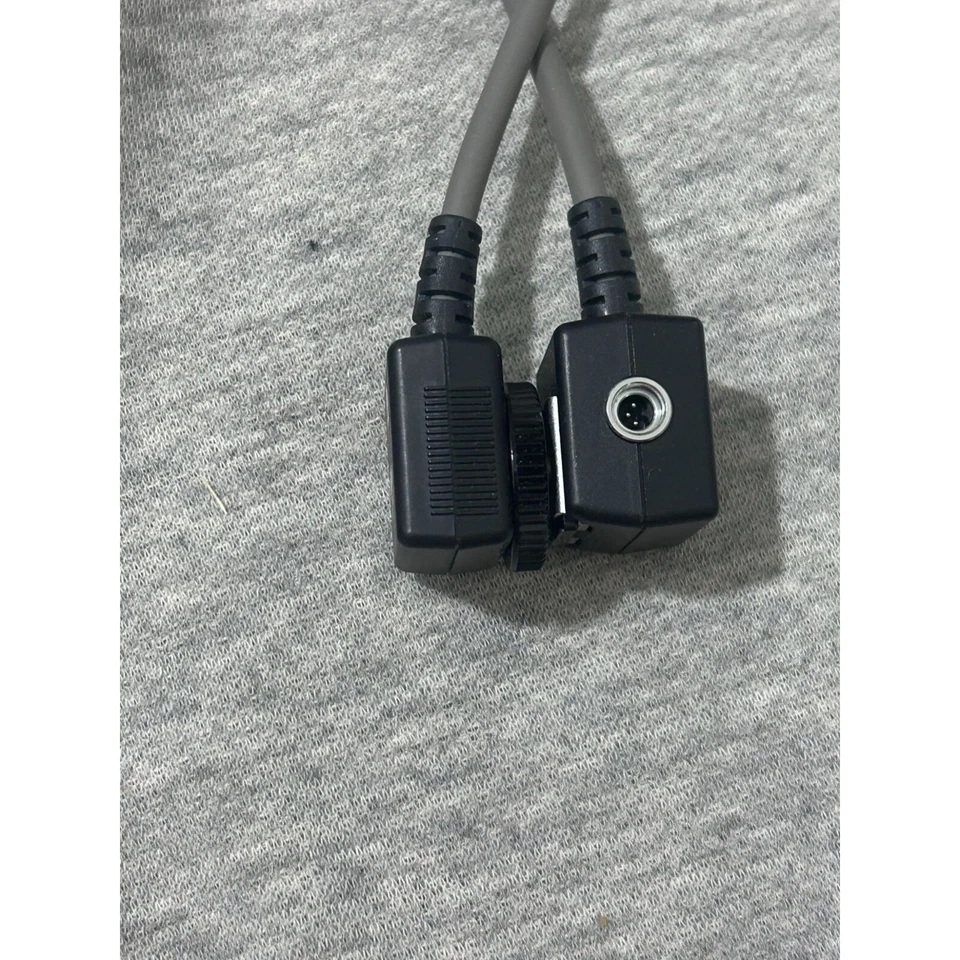 Nikon SC-17 Off-Camera Flash Extension TTL Hot Shoe Cord Gray - Image 4 of 4