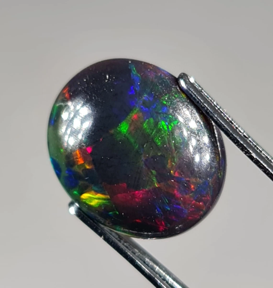 Opale Noire éthiopienne Naturelle - 2,68 Carats, Cabochon, Magnifiques Reflets