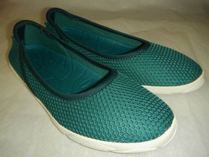 tommy bahama water shoes