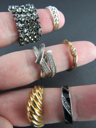 x6 RING LOT ladies SILVER & GOLD TONE vintage Band ESTATE SALE