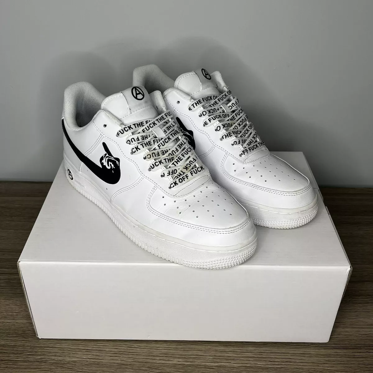 Middle finger best sale shoes