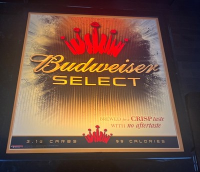 Anheuser Busch-Budweiser 2005 Lighted Plastic ''Budweiser Select'' Item #1030132