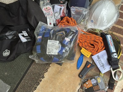 NEW Safety Fall Protection Gear Kit w/ Hard Hat, Harness, Lanyard, Tools   L/XL