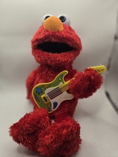 2020 Sesame Street Rock and Rhyme Elmo Talking, Singing 14-Inch Plush Toy works
