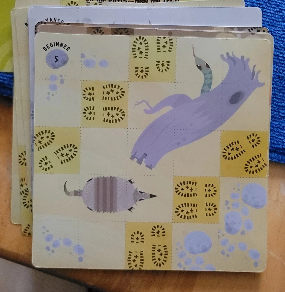 Cover Your Tracks Mind Challenge Game Travel Version in Bag COMPLETE by ThinkFun - Image 3 of 4