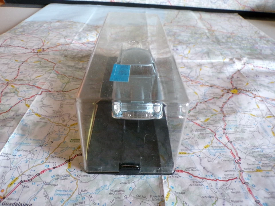 ASTON MARTIN DB 5 Vantage bleu Ancienne VEREM/SOLIDO France Ref 420 en boite - Photo 2/4