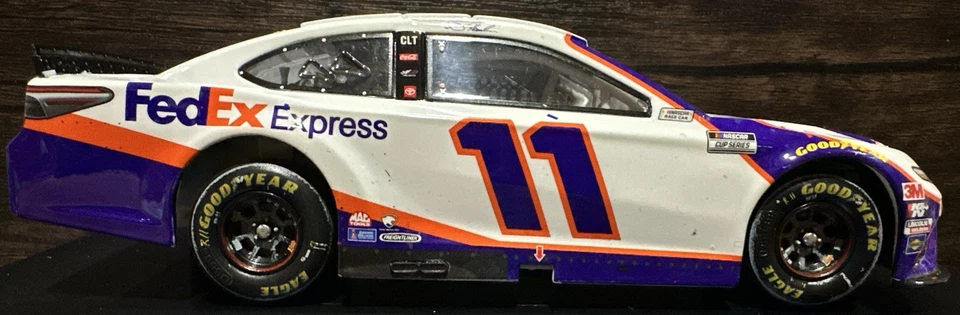 Denny Hamlin Daytona 500 2020 carrera victoria Fedex Express acción 1/24 NASCAR diecast Foto 4 de 4