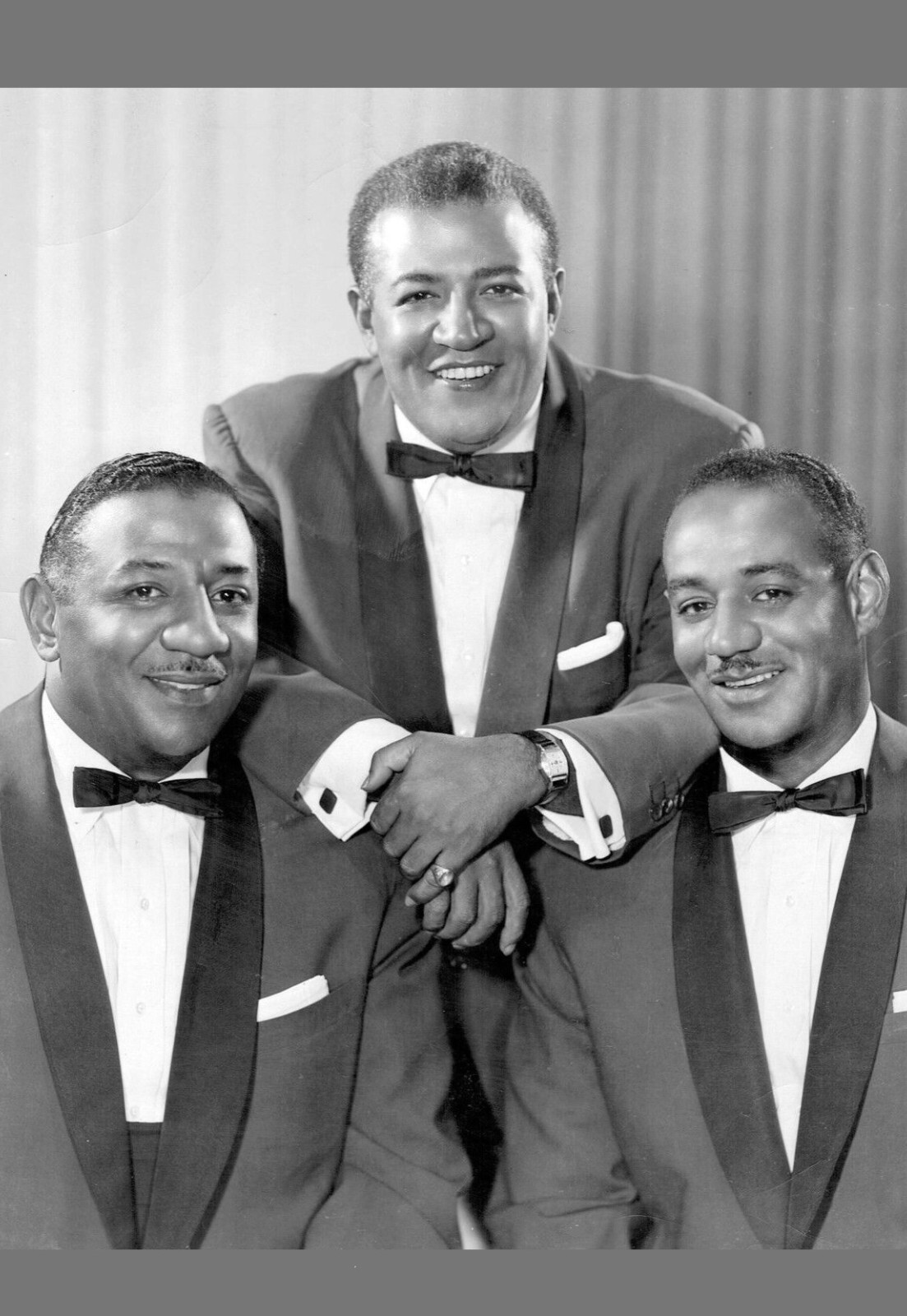 MILLS BROTHERS 2X3 FRIDGE MAGNET GROUP SINGERS QUARTET JAZZ POP PAPER mills-brothers-2x3-fridge-magnet-group-singers-quartet-jazz-pop-paper