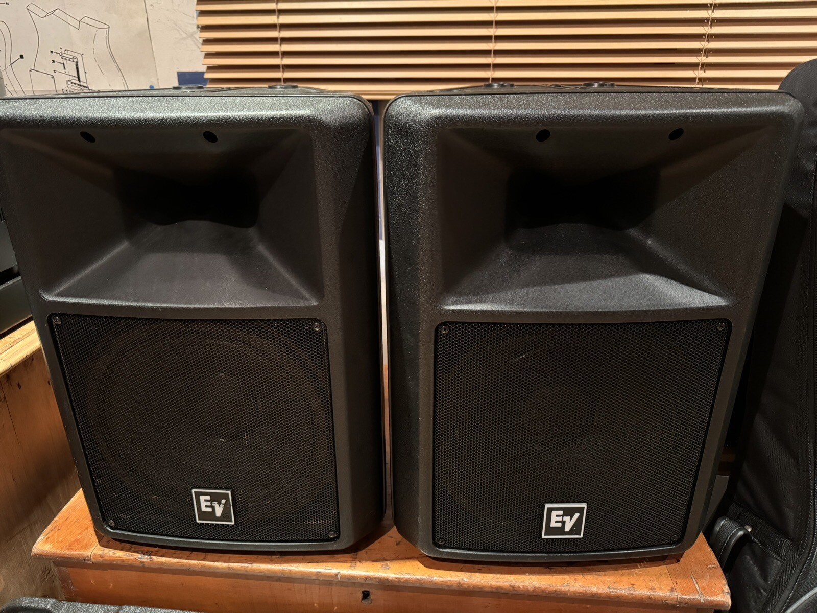 Pair of EV ElectroVoice SX300 Passive PA Speakers 300watt with covers
