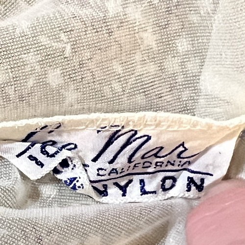 Lee Mar 100% Nylon Blouse White Sheer Embroidery Back Buttons See Desp Size - Picture 8 of 9