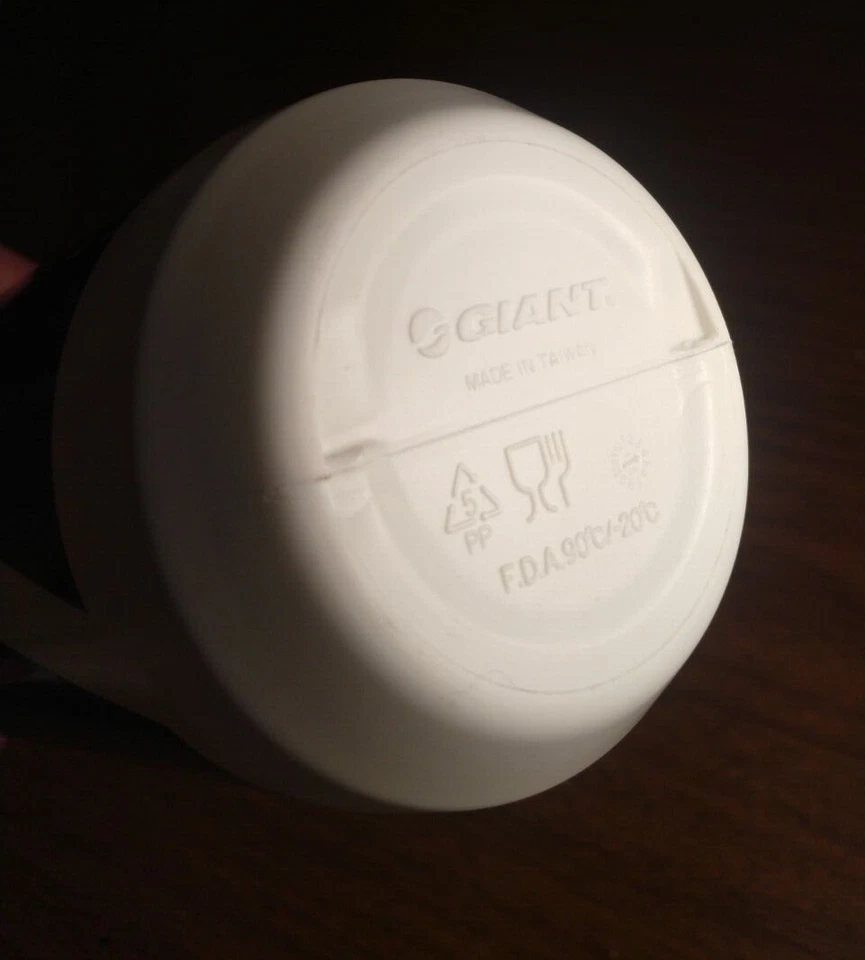 Giant Bicycles Water Bottle  - Image 3 of 3