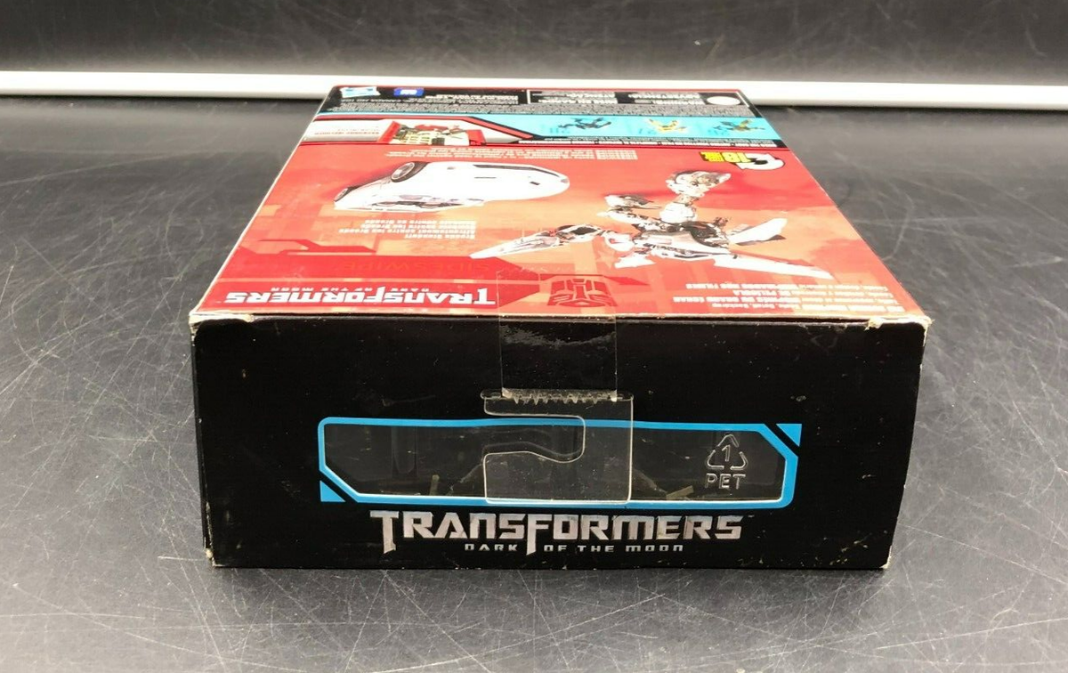 TOMY Studio Series #29 Transformers: Dark of the Moon TOMY Studio Series #29 Transformers: Dark of the Moon