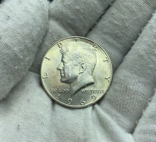1969-D 50C Kennedy Half Dollar Uncirculated 40% Silver S92