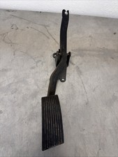 1999-2004 Ford Mustang Accelerator Gas Throttle Pedal Assembly