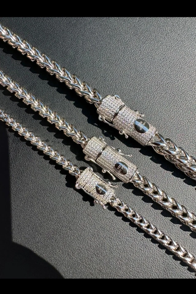 Collar Franco de 26"" 6 mm con cierre de MOISSANITA helada de acero inoxidable y plata 925 Foto 2 de 4