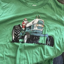 T-shirt Père Noël chevauchant un tracteur agricole Ford taille Medium 