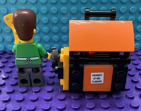 Lego Minifigure Simpsons Ned Flanders Hail To The Chef And Barbque Pit 71006