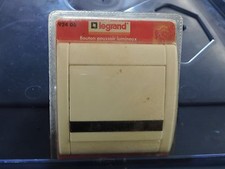 sagane 1 poussoir lumineux complet opalis legrand