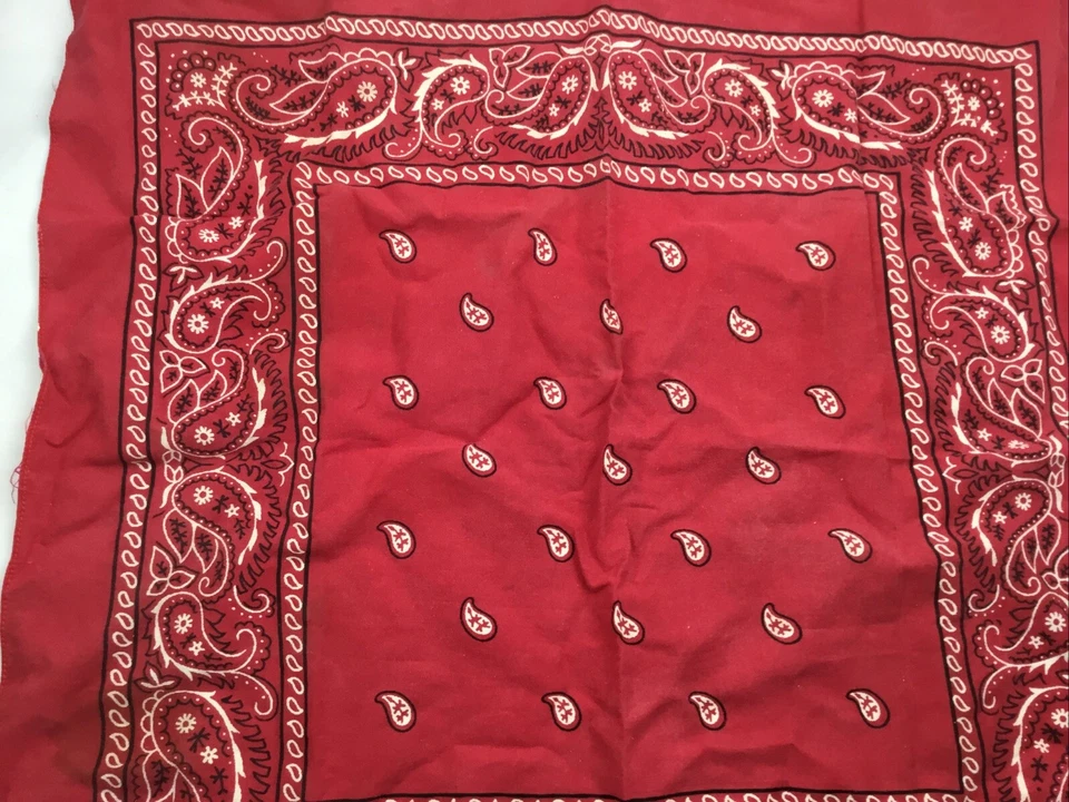 Pañuelo Rojo Marca París 19" Bandana RN 13960 Hecho en EE. UU. Motociclista Occidental Hippy Foto 4 de 4