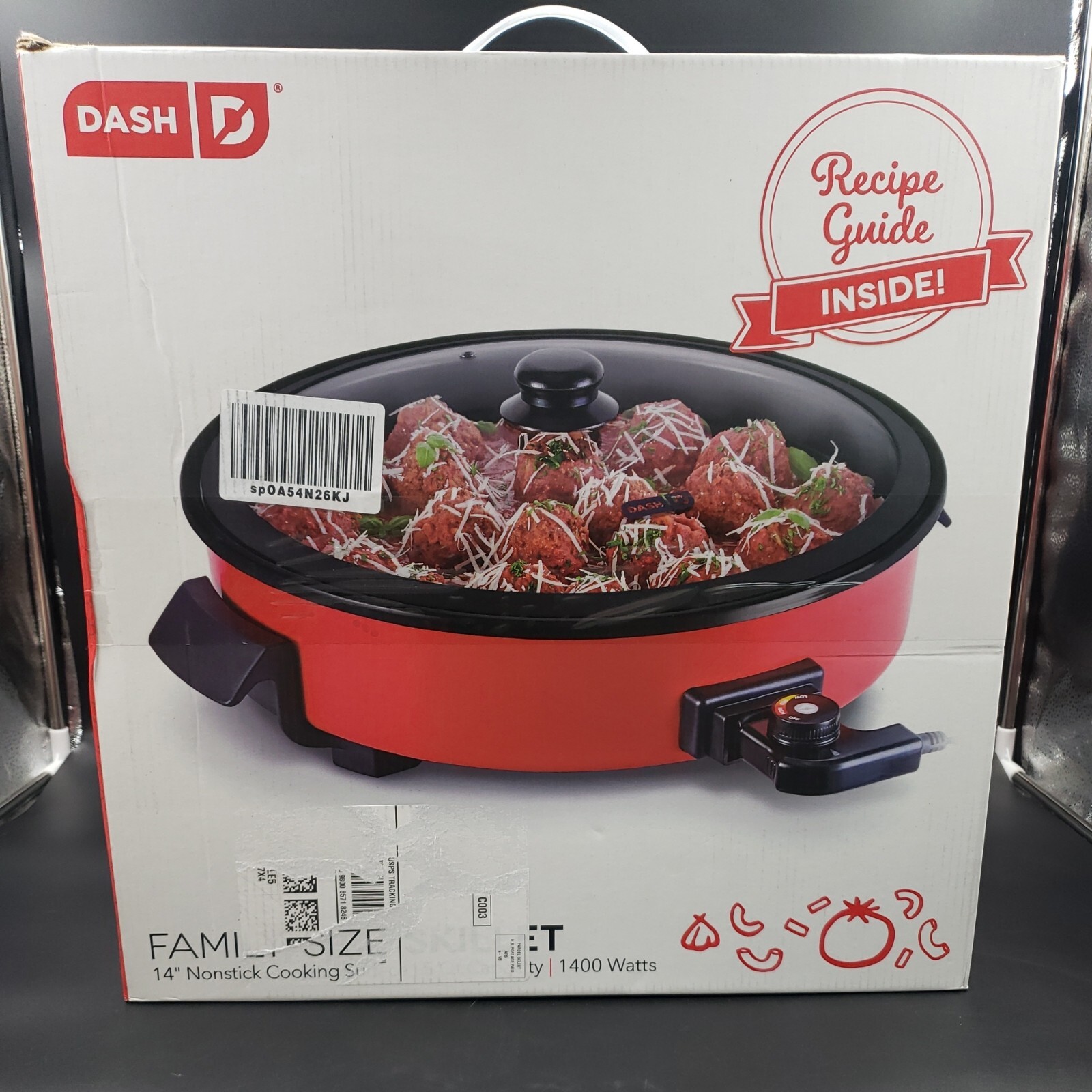 DASH+Drg214rd+Family+Size+Rapid+Heat+Electric+Skillet+With+14in