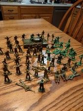 lot of Payton WW2 army toy soldiers