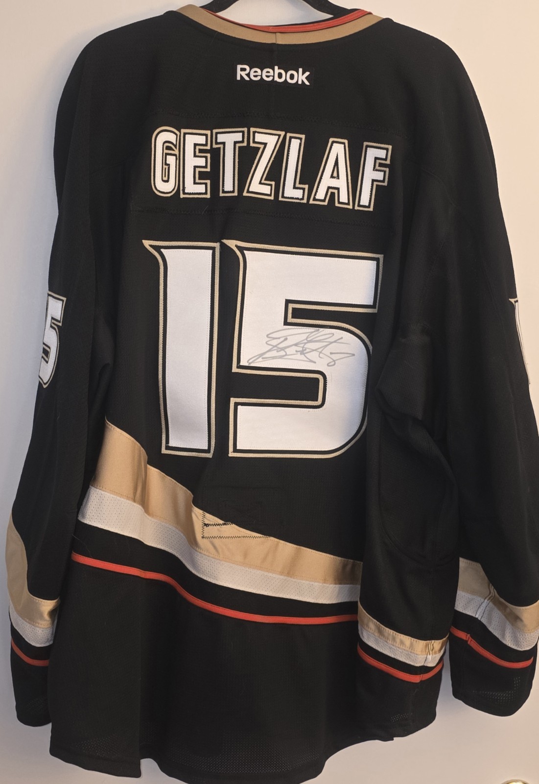 Autographed Ryan Getzlaf Jersey Size 58 Anaheim Ducks. Game Issued. 