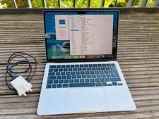 Apple MacBook Air 2024 13 inch M3 256GB SSD 8GB RAM 173 cycles