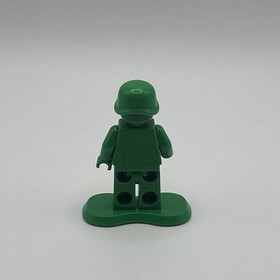 LEGO Toy002 7593/ Missing Hand And Backpack / Cracks On Back And Fading