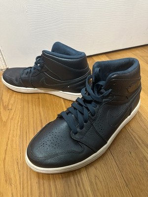 Nike Air Jordan 1 High Top Leather Sneakers Navy Blue/White Lace Up