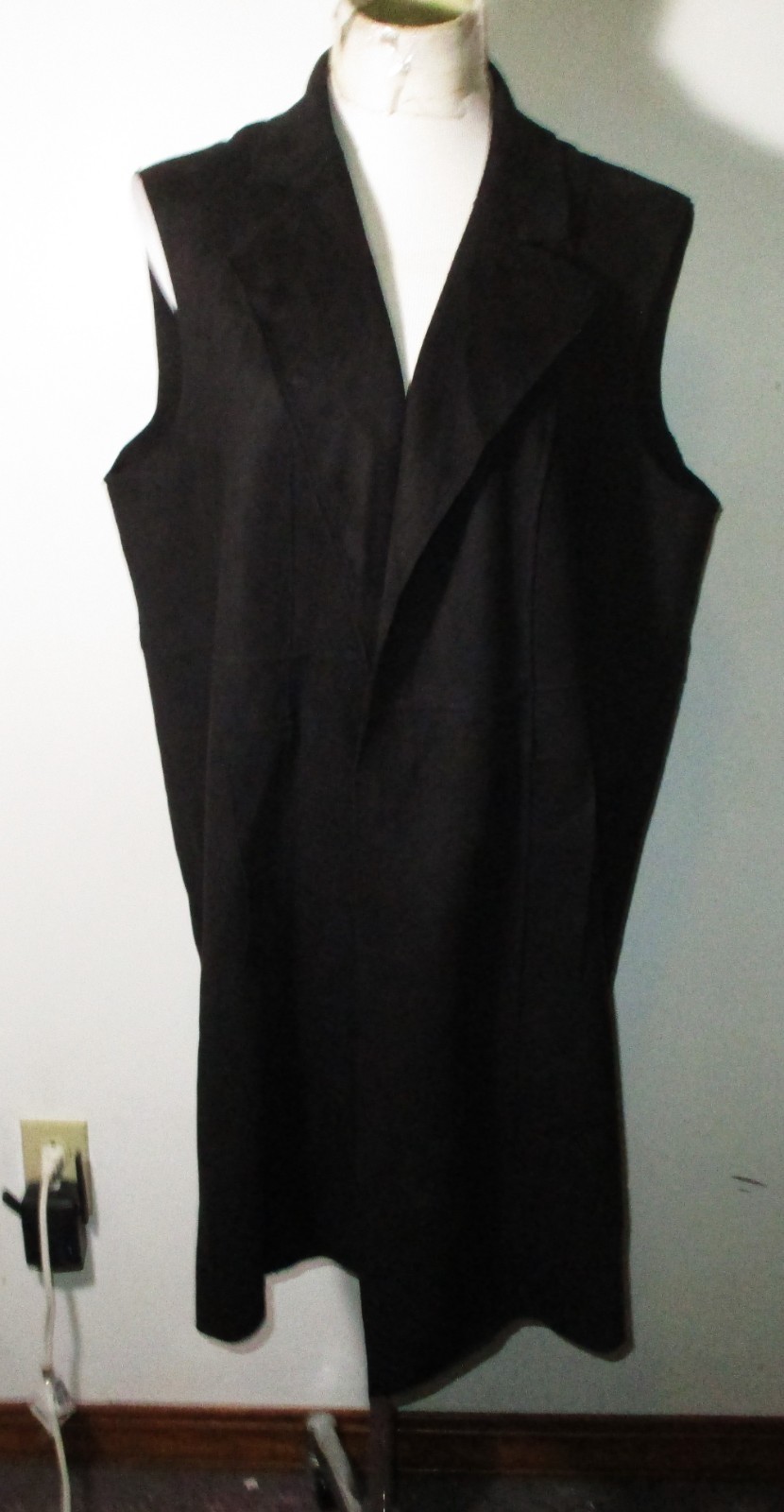 TAHARI Black Long Faux Leather Vest Women's Size 1X NWT $88.00