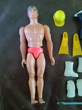 VINTAGE BIG JIM KARATE ARM WITH ACCESSORIES PLUS G.I JOE FOOT LOCKER ALL 1970'S