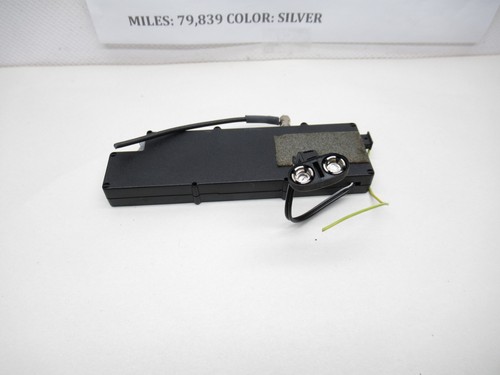 02-08 Jaguar X-Type Side Radio Antenna Amplifier 1X43-18C847-AC OEM - Picture 6 of 6