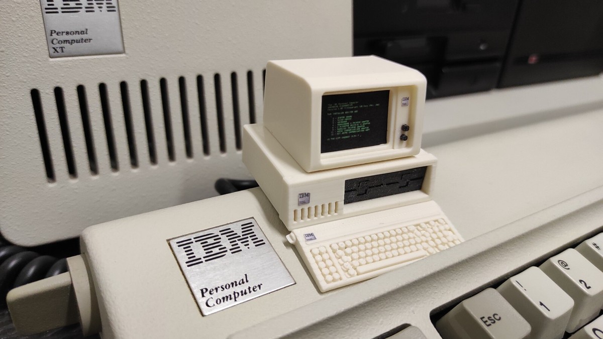 Barbara 1:10 scale IBM PC Retro Computer 5150 5160 XT miniature mini