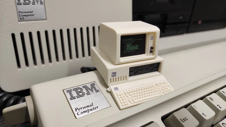 1:10 scale IBM PC Retro Computer 5150 5160 XT miniature mini - Immagine 3 di 4