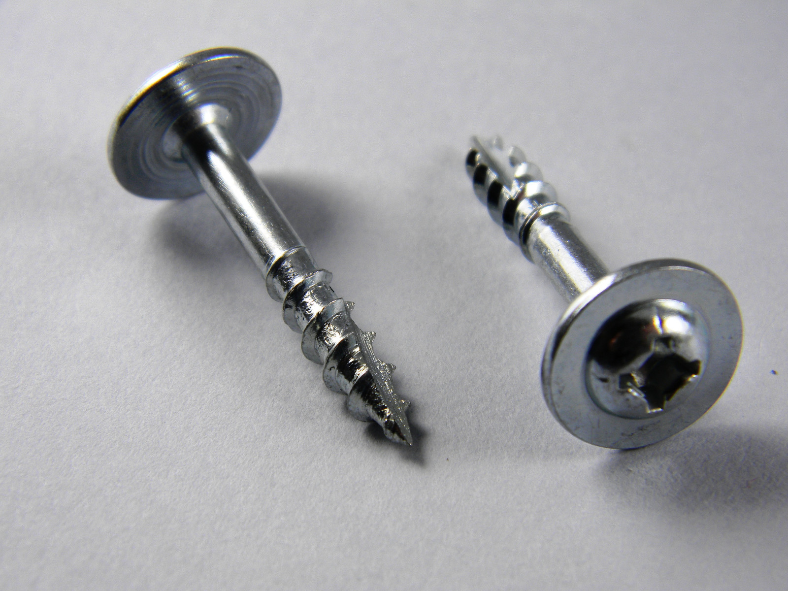 50 DRAWER FRONT INSTALLATION SCREWS 1 1/8 " LOW PROFILE