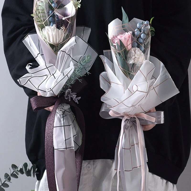 20 Sheets Diamond Heart Florist Flower Wrap Paper Bouquet Film Waterproof - Image 2 of 4