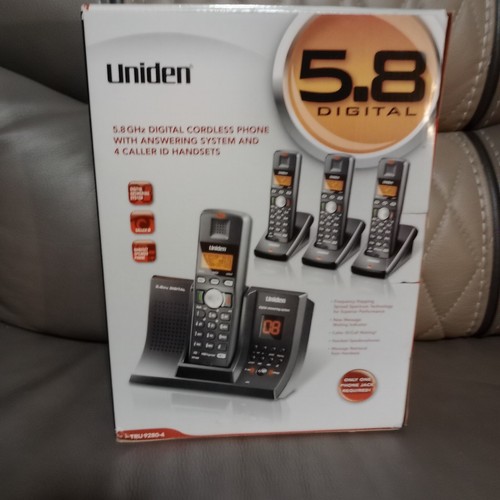 Uniden TRU9280-4 5.8 GHz Four Handsets Single Line Cordless Phone - Zdjęcie 2 z 6