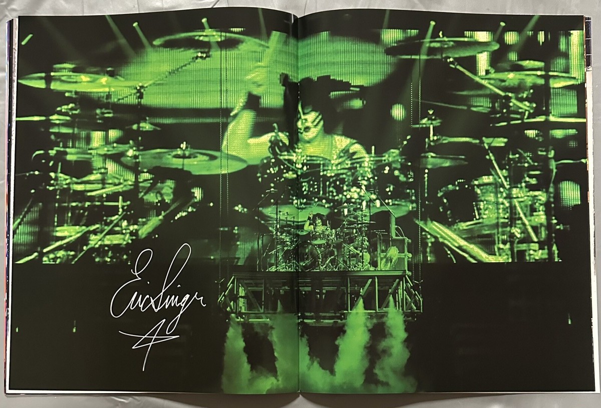 Kiss Alive 35 Sonic Boom Concert Program Tour Book Excellent