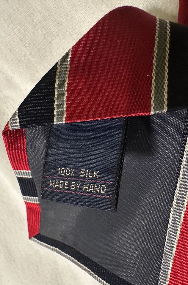 Corbata de seda vintage Ferrell Reed Nordstrom Regimental Repp roja azul marino a rayas Foto 3 de 4
