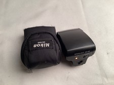 Nikon Speedlight SB-400 Shoe Mount Flash with case