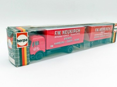 Herpa Mercedes Benz Lastzug mit Hänger 1:87 H0 ''F.W. Neukirch Internationale Tr''