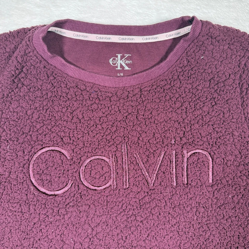 Pulôver moletom Calvin Klein Borgonha Sherpa lã gola redonda logotipo G G - Imagem 4 de 4
