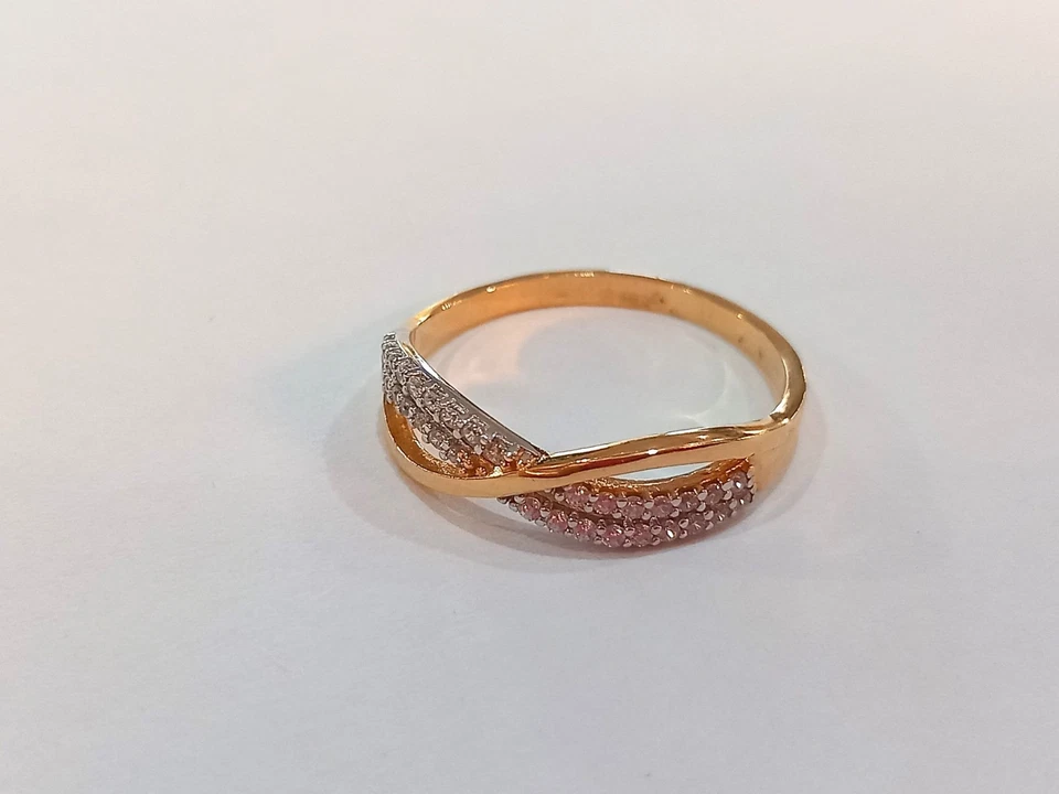 Anello fascia fantasia donna/ragazza oro giallo  18 kt 750 % zirconi bianchi - Immagine 3 di 4