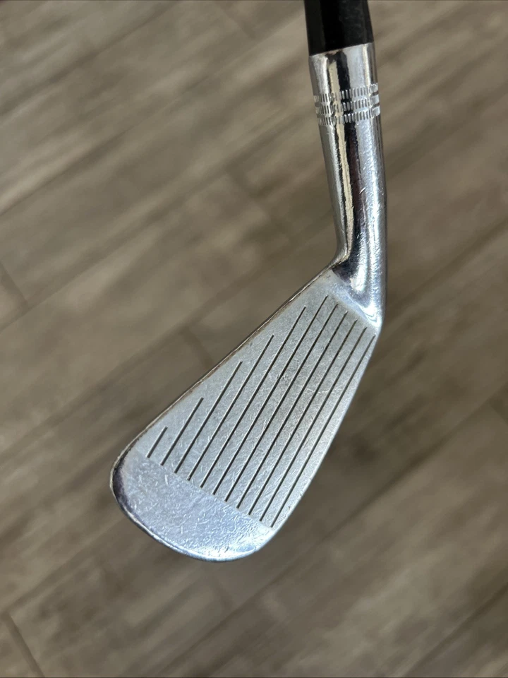 Wilson Staff FG -17 Irons 1 Iron- Pitching Wedge  - Image 3 of 4