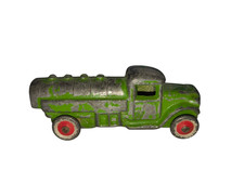 Vintage 1930s Barclay Oil Tanker Truck Slush Lead Cast Toy Car Manoil Green/Red